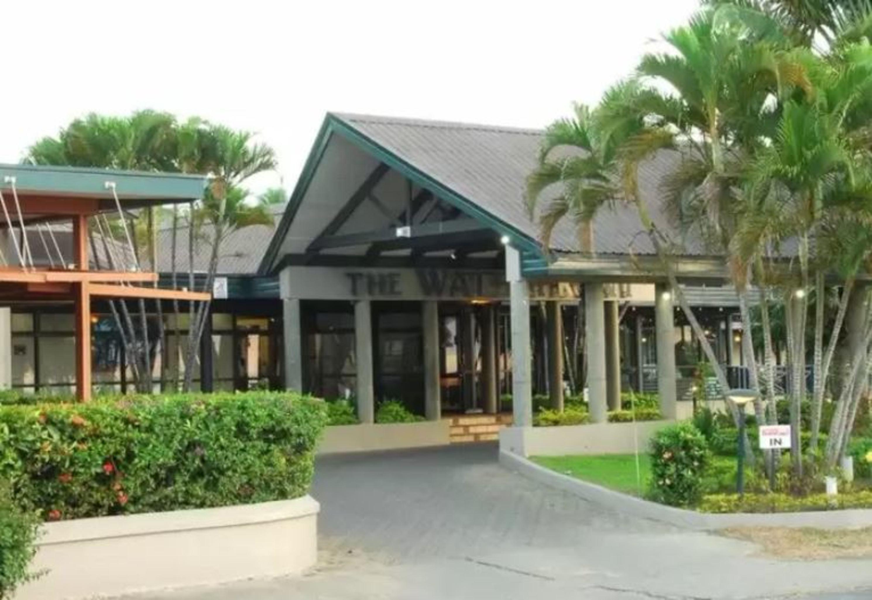 Tanoa Waterfront Hotel Lautoka Exterior photo