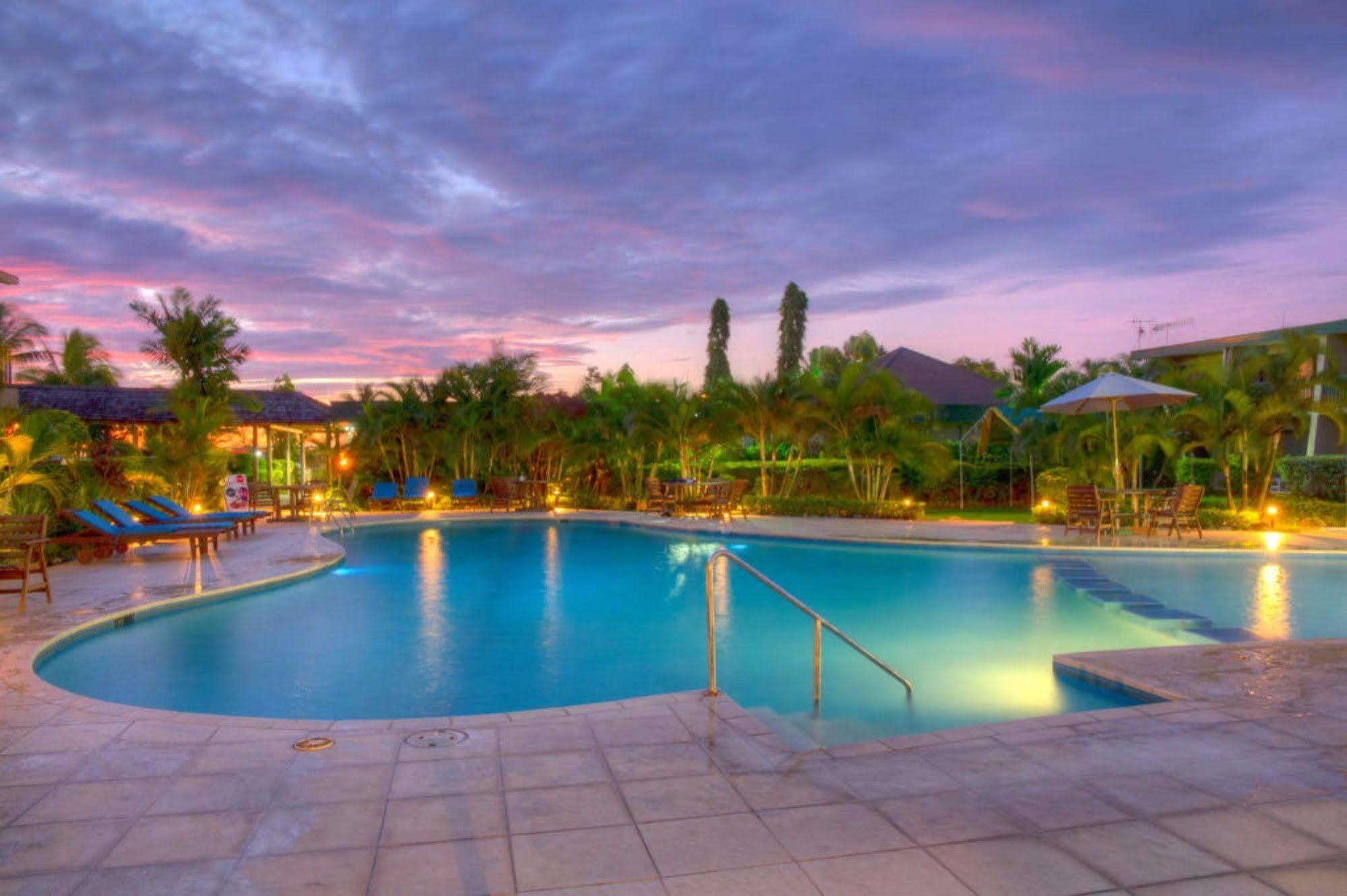 Tanoa Waterfront Hotel Lautoka Exterior photo